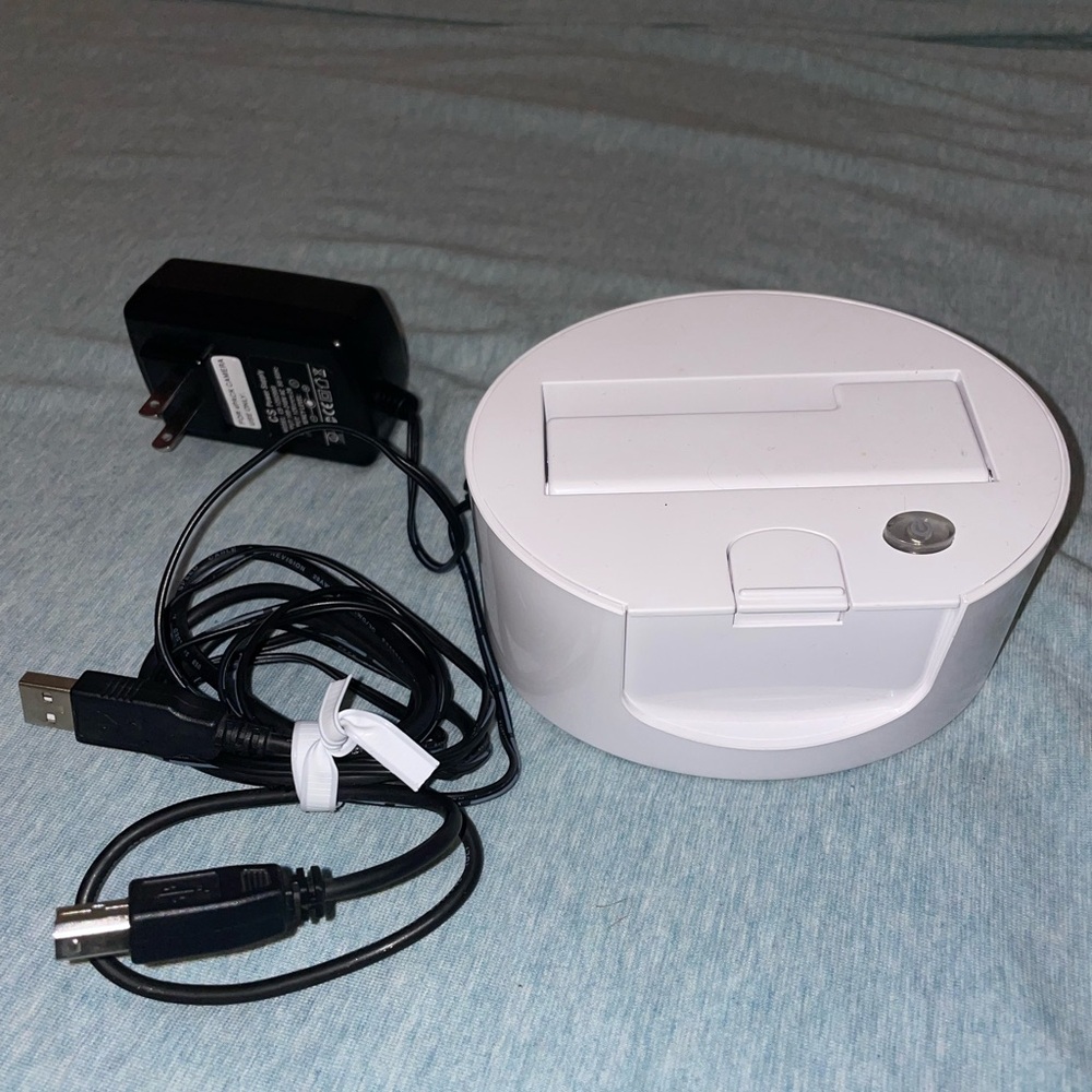 White Charging Dock with Adapter